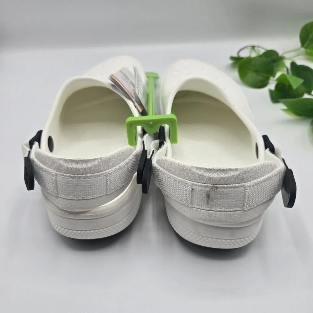 Crocs Classic Work Clog Mens White Slip Resistant Adjustable Strap M11